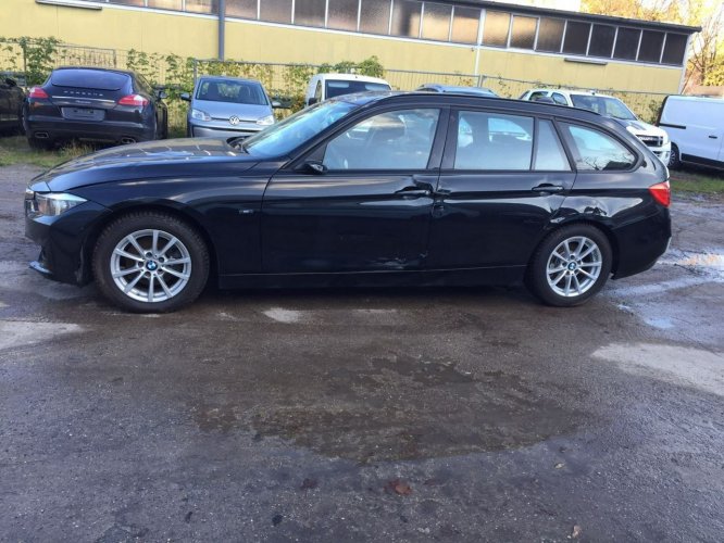 BMW 320 navi F30 (2012-)