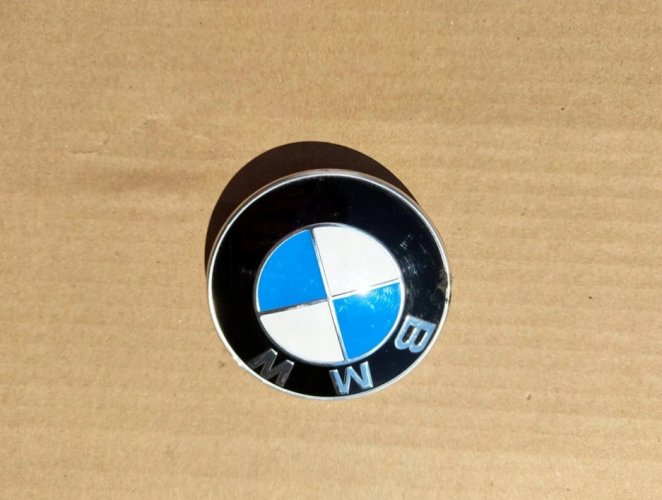 BMW emblemat znaczek symbol 813237505