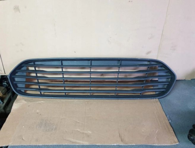 FORD COURIER grill atrapa JT76-17B968-AB