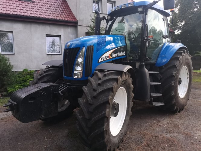  New Holland TG 230 Tylny most