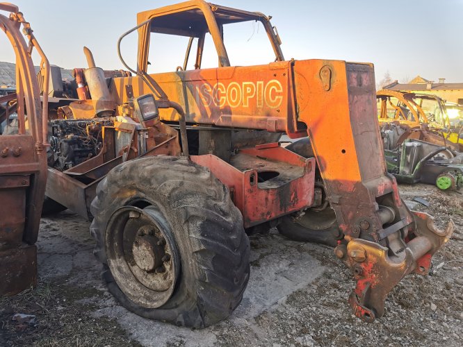  Manitou MLT 835 Stopnica