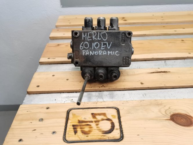 Rozdzielacz hydrauliczny Merlo P 60.10 