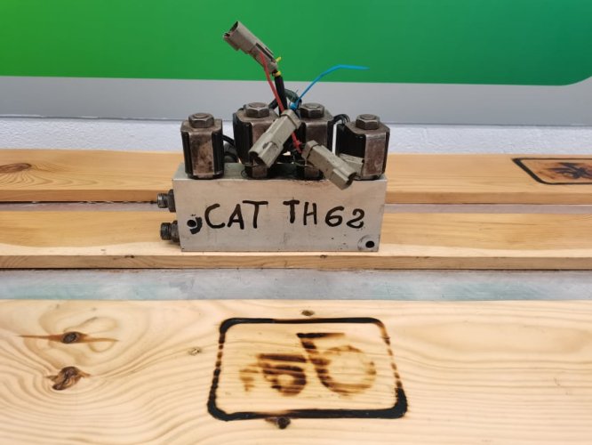 Blok zaworowy CAT TH 62 