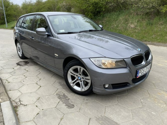 BMW 320 BMW 320D Zarejestrowany xDrive Navi Klimatronic Mały przebieg E90 (2005-2012)