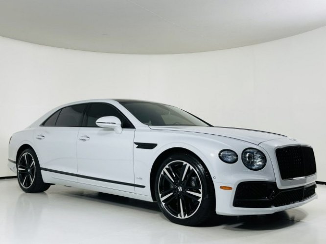 Bentley Continental Flying Spur 6.0 608 KM W12