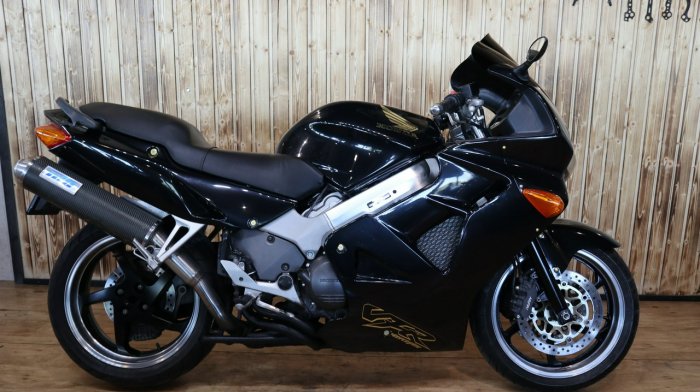 Honda VFR PIĘKNA I ZADBANA VFR motocykl wygląda .PIĘKNA raty -kup online