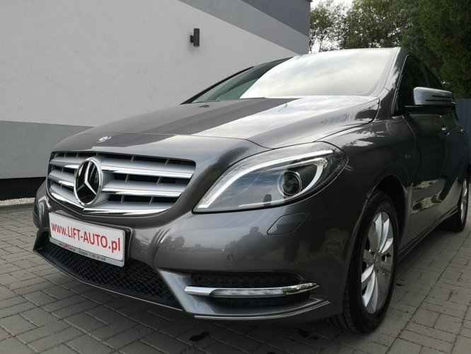 Mercedes B 180 1,6 16v 122KM # Klimatronik# Navi # Alu Felgi # Servis #Ledy#Gwarancja W246 (2011-)