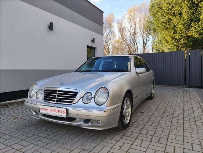 Mercedes E 240 2.6 Benzyna 170KM # Avantgarde # Xenony # Skóra # Zadbany W210 (1995-2002)