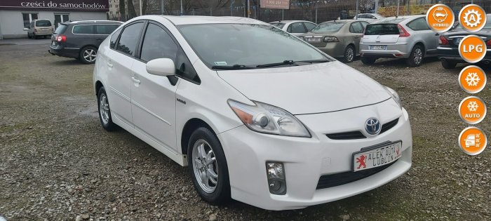 Toyota Prius 1.8 b z gazem hybryda  nie po taxi IV (2009-)