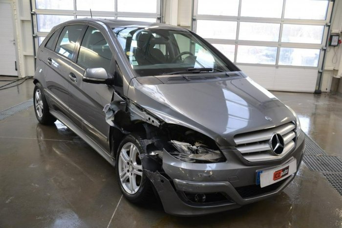 Mercedes B 200 2,0 diesel 109ps * climatronic * panorama * pdc * ICDauto W245 (2005-2011)