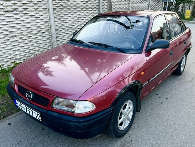 Opel Astra 1.4 8V 60KM Salon PL Długie opłaty 2 komplety kół F (1991-2002)