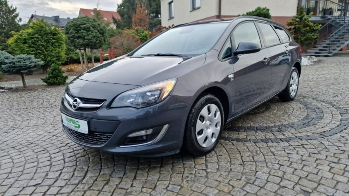 Opel Astra (Nr. 131) 2.0 CDTI, Klima, navi, kamera cofania 165 KM J (2009-2019)