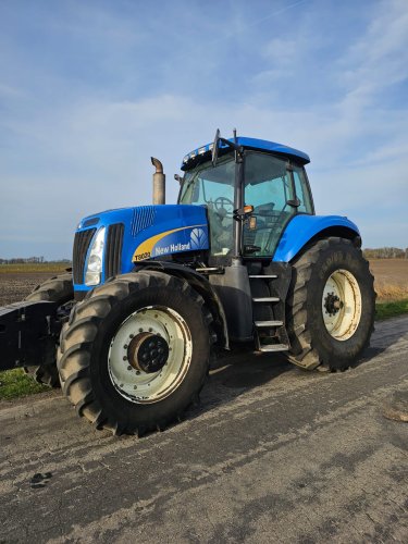 NEW HOLLAND T8020 2008r 