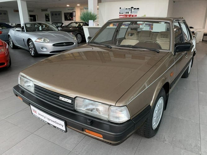 Mazda 626 Fabrycznie nowy z kolekcji Heinza Macchi II (1983-1987)