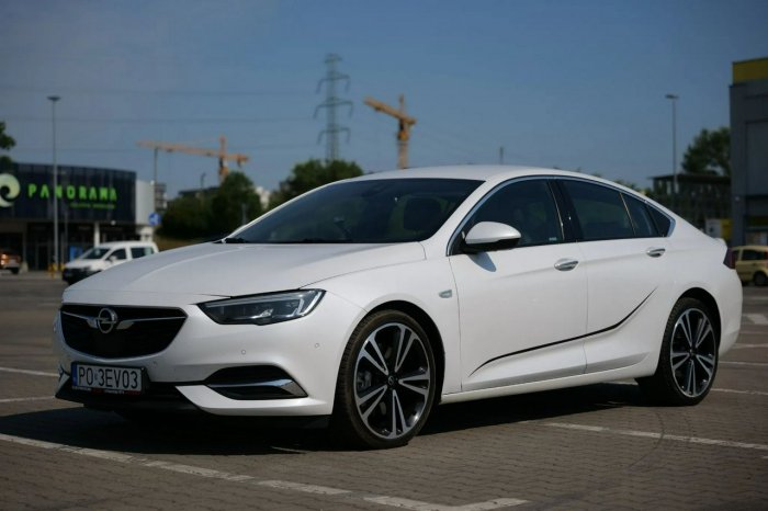 Opel Insignia Pierwszy właściciel B (2017-)