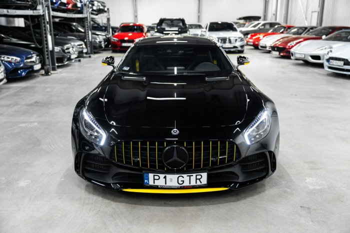 Mercedes AMG GT R. V8 Biturbo 585 KM. Krajowy. FV 23%. Wideoprezentacja YouTube.