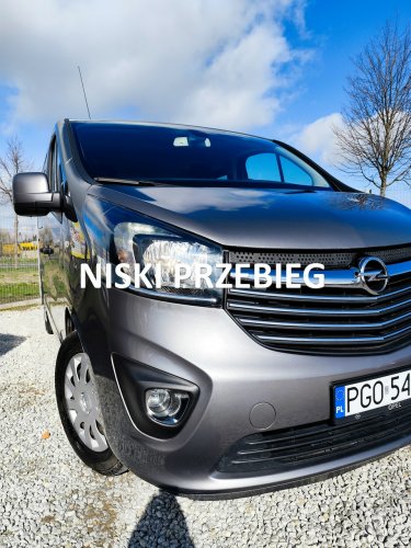 Opel Vivaro 1.6DCI 8osobowy II (2014-)