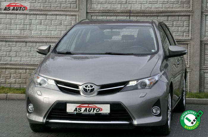 Toyota Auris 1,33i 100KM Premium/SerwisASO/Kamera/Ledy/USB/ II (2012-)