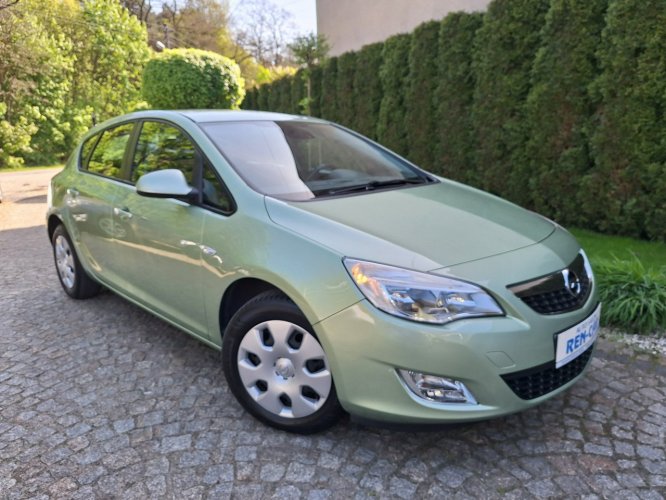 Opel Astra Turbo Edition J (2009-2019)