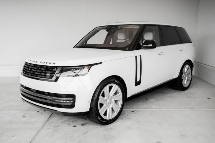 Land Rover Range Rover 2023 SE 3.0L IV (2012-2021)