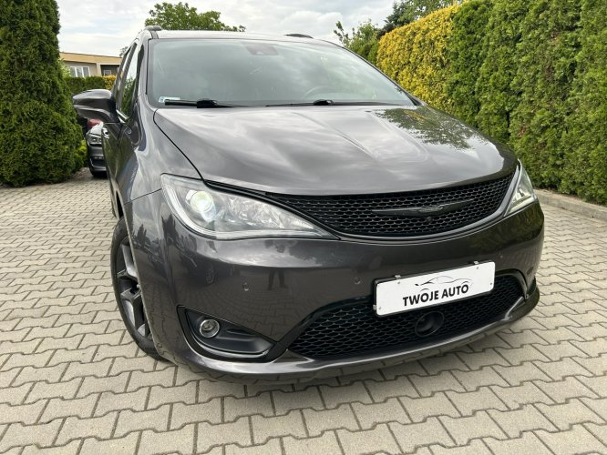 Chrysler Pacifica Limited S