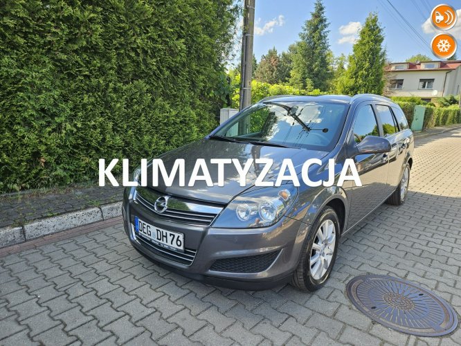 Opel Astra Klimatyzacja / Podgrzewane fotele / 111 OPEL H (2004-2014)