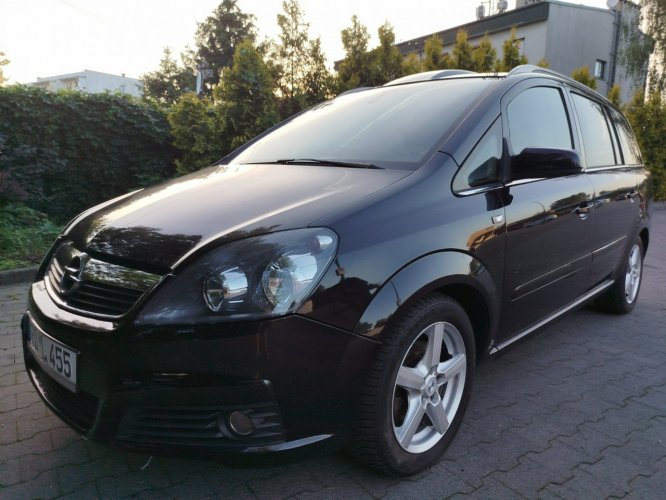 Opel Zafira 1,8 ben-LPG w cenie wszystkie oplaty 7 osobowa B (2005-2011)