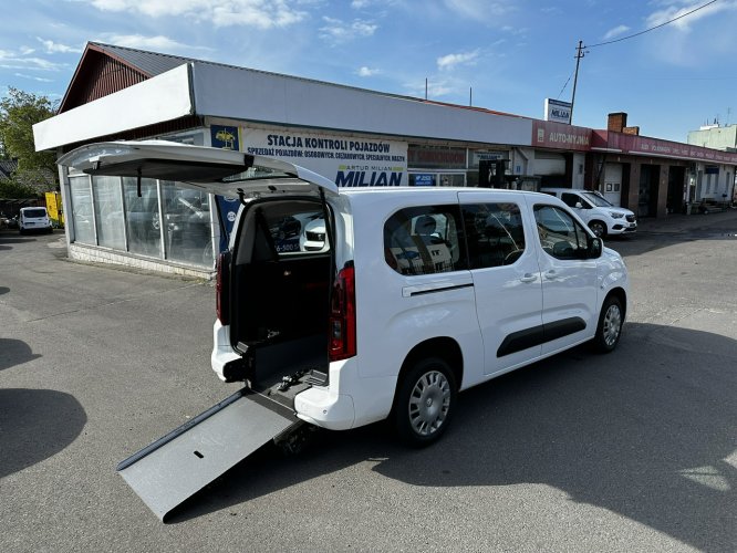 Opel Combo Combo Life Niepełnosprawnych inwalida rampa 96180km Model2021 PFRON E (2018-)