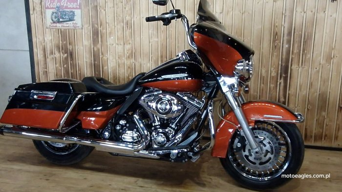 Harley-Davidson FLH Electra Glide  HARLEY-DAVIDSON ABS .Bardzo mocny i zadbany.Felga chrom,