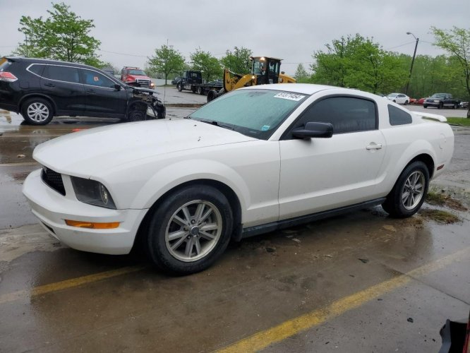 Ford Mustang ford Mustang V (2005-2014)