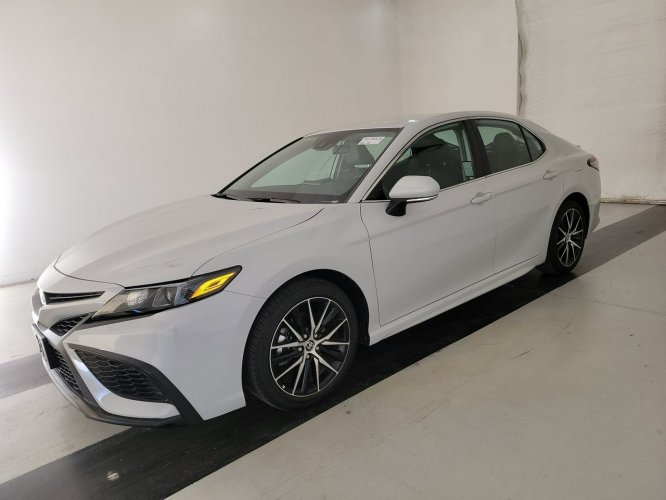 Toyota Camry  Camry SE IX (2018-)