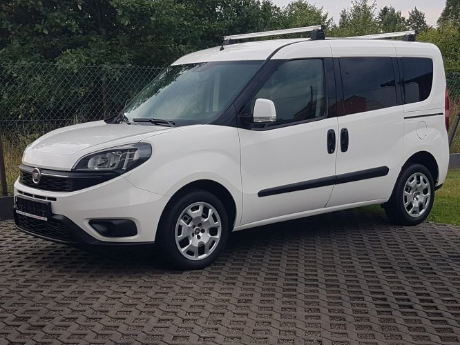 Fiat Doblo 5 OSÓB KLIMA 2xDRZWI BOCZNE PRZESUWNE KRAJOWY I-WŁAŚCICIEL II (2009-)