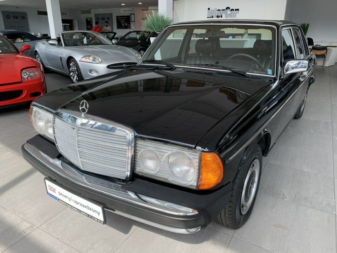 Mercedes W123 Odrestaurowny bardzo ładny zadbany