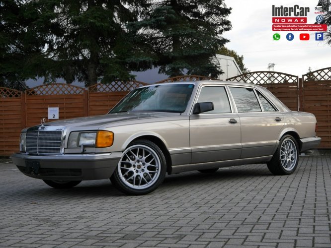 Mercedes W126 Klasyczny Mercedes W126 w wersji long