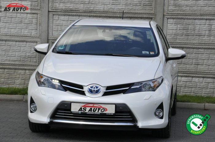 Toyota Auris Hybrid 136KM/Premium/Led/Kamera/Serwis/Półskóry/BiałaPerła/ II (2012-)