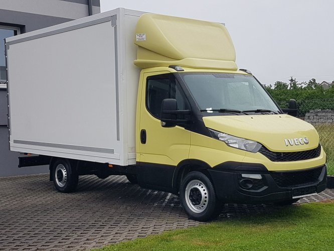 Iveco Daily KONTENER 8EP 4,13x2,22x2,20 KLIMA MANUAL DMC 3500 KG 35S13 KRAJOWY