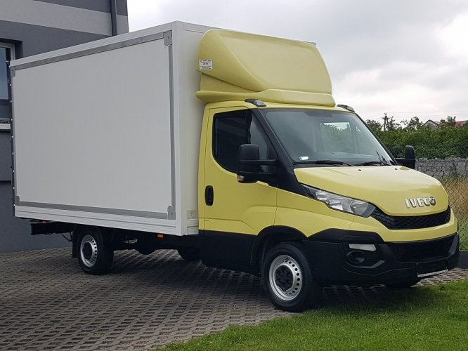 Iveco Daily KONTENER 8EP KLIMA 4,14x2,21x2,20 MANUAL KRAJOWY 35S13 DMC 3500 KG