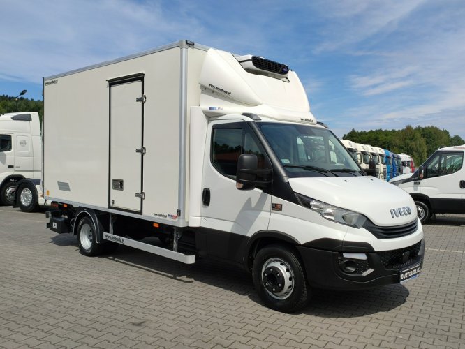 Iveco Daily 72C18 Chłodnia Agregat Carrier Vieno 350 8-Palet + Winda Ład-3.840kg  Zakupiony w Polskim Salonie Bezwypadkowy Super Stan  !!!