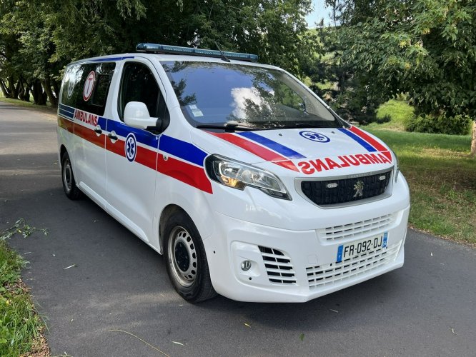 ambulansy Peugeot Expert Peugeot Expert 2,0 HDI Karetka Ambulans Ambulance Sanitarny