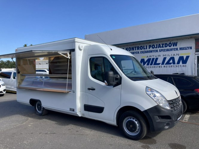 Renault Master Autosklep pieczywa Gastronomiczny Food Truck Foodtruck sklep BORCO2013