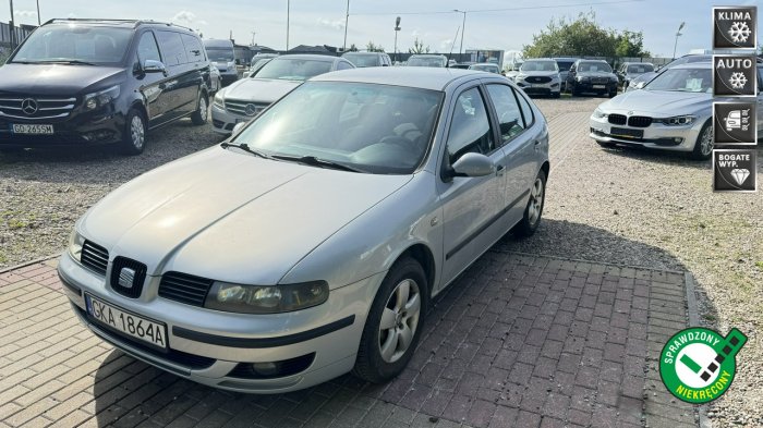 Seat Leon 1.6 105KM klima radio dwa komplety opon mały przebieg rok gwarancji I (1999-2005)