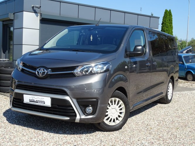 Toyota Proace Verso 2.0D4D 9-Os Pol Salon 'PEFRON"