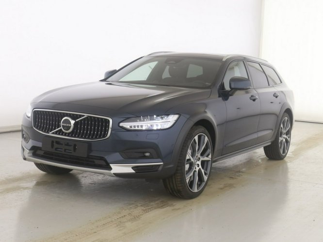 Volvo  V90 Cross Country V90CC Ultimate Bright, B4 (D) AWD