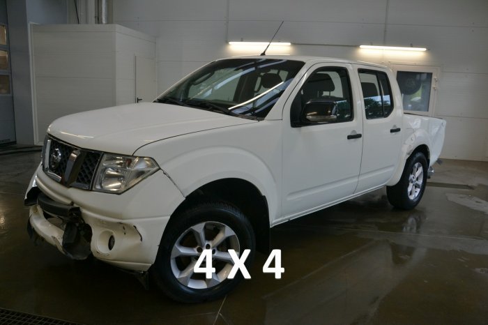 Nissan Navara bez korozji * model2010 * 4x4 * 2,5 dci 175ps * klimatyzacja * ICDauto III (2005-2014)