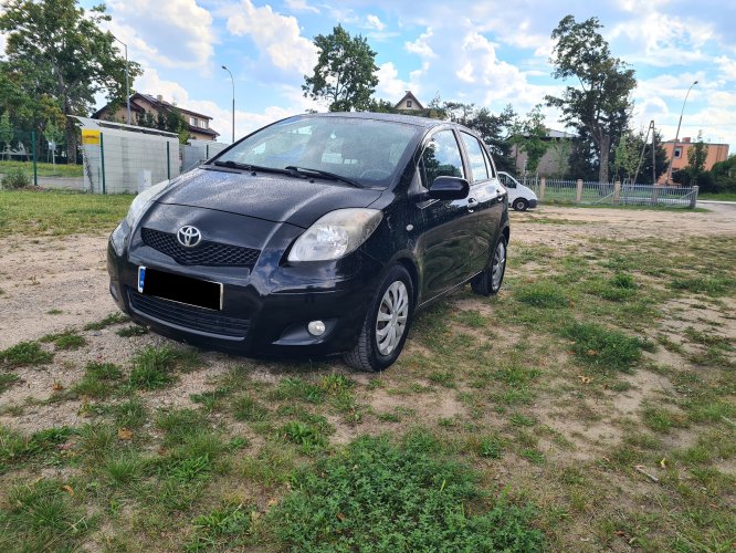 REZERWACJA Toyota Yaris 1,3 benzyna 101 KM