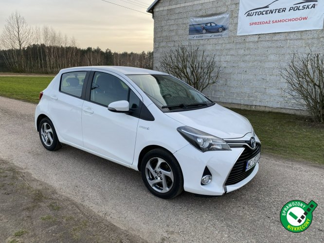 Toyota Yaris 1.4 benzyna HYBRYDA 2 komplety felg  Automat III (2011-2019)