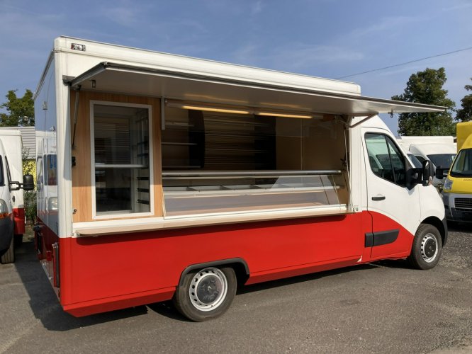 Renault Master Autosklep pieczywa Gastronomiczny Food Truck Foodtruck sklep BORCO2013