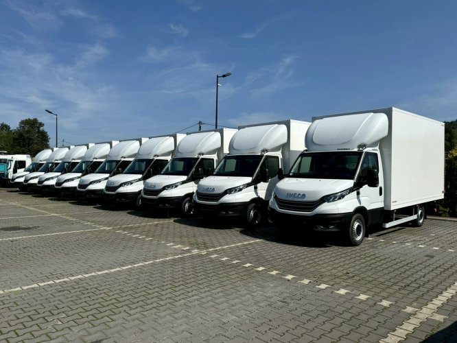 Iveco Daily 35S18 2023r Kontener + Winda 9-Palet Hi-MAtic Salon PL Na Gwarancji OKAZJA !