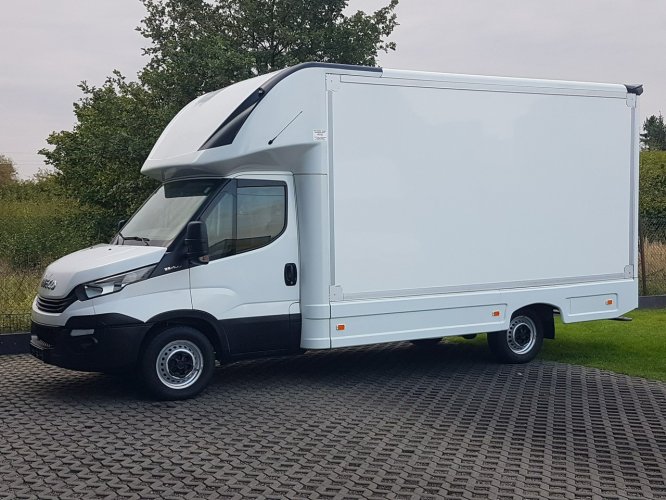 Iveco Daily KONTENER NISKOPODŁOGOWY 4,31x2,23x2,42 SKLEP KAMPER KLIMA  FOODTRUCK