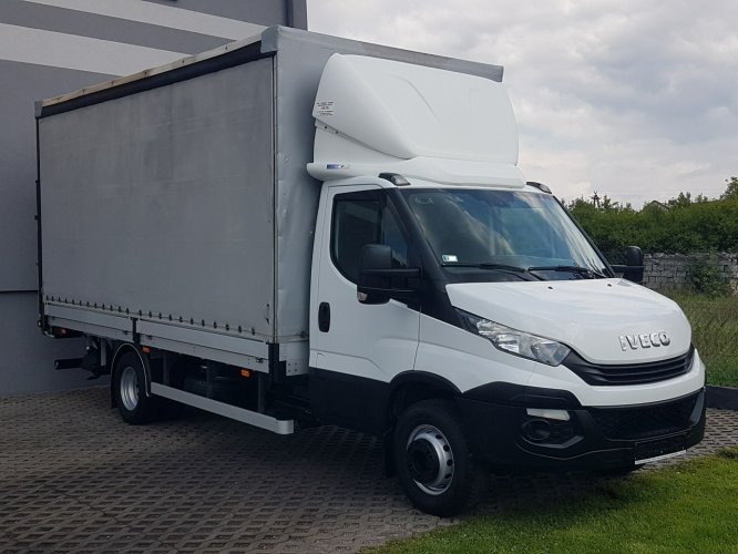 Iveco DAILY 70-180 WINDA 10EP PLANDEKA 5,02x2,29x2,37 FIRANKA WINDA 10EP PLANDEKA 5,02x2,29x2,37 FIRANKA DMC 7000 KG KLIMA TEMPOMAT